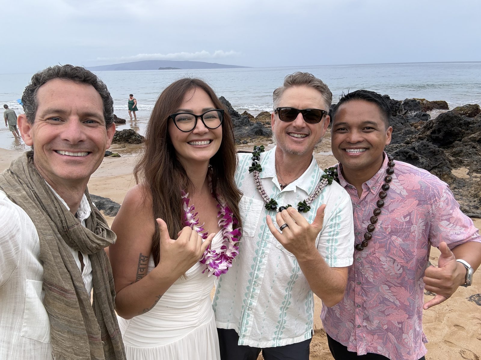 Jeff Igoe with friends on a Maui beach